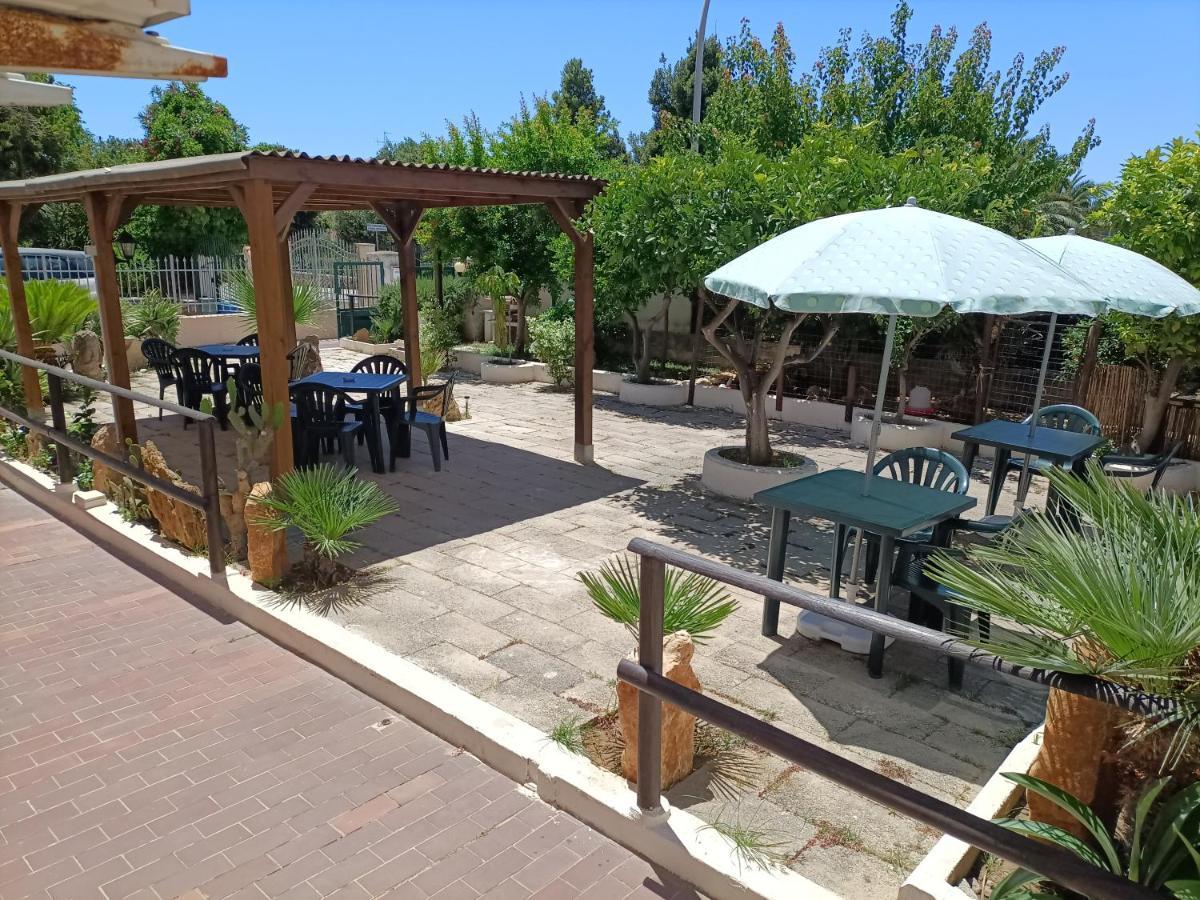 Mony'S Island B&B Alguer Exterior foto